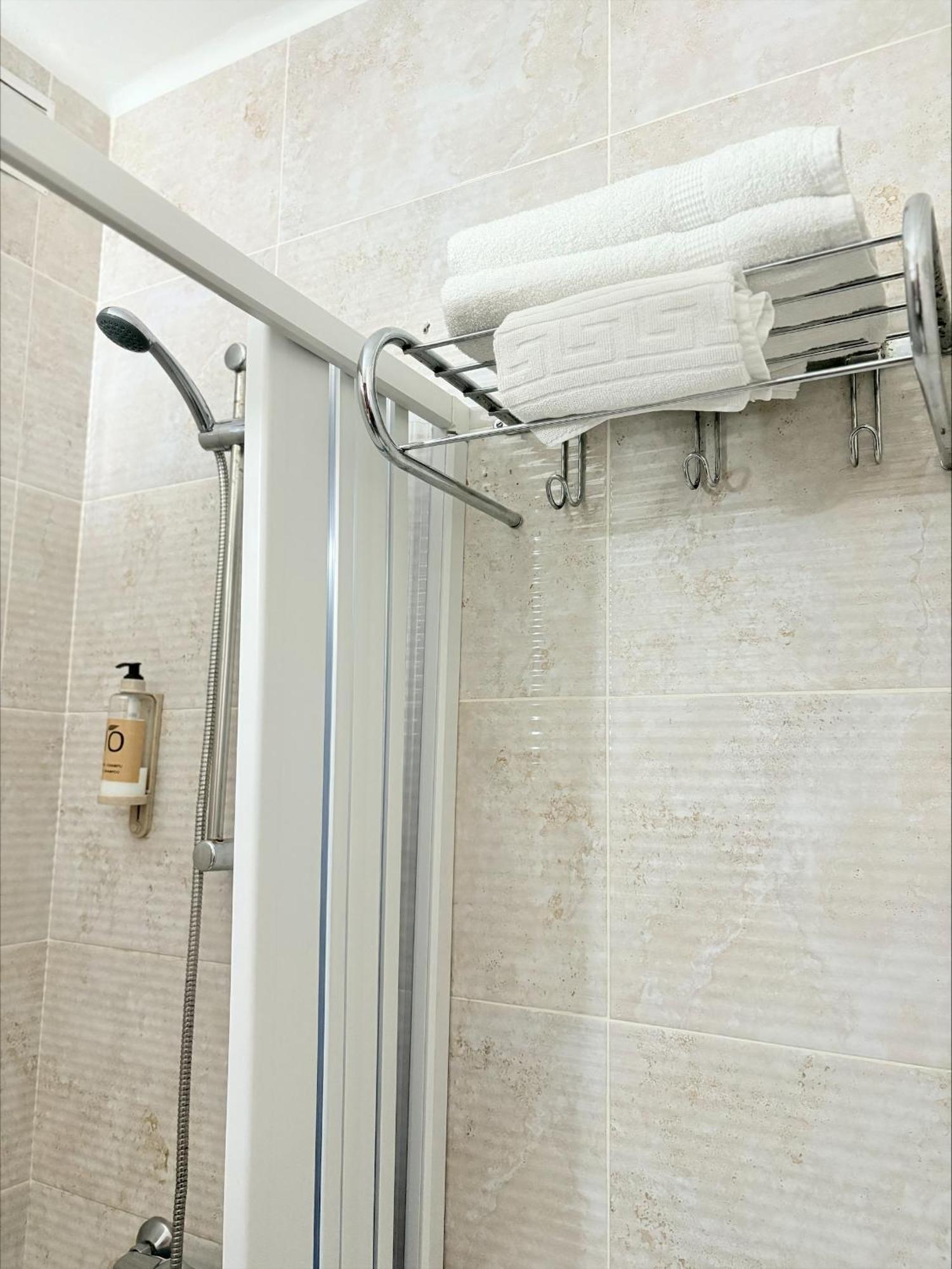 Hostal La Rosa Caces 외부 사진