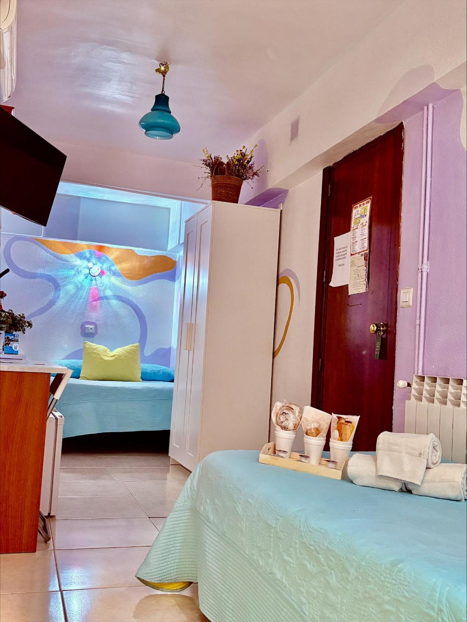 Hostal La Rosa Caces 외부 사진