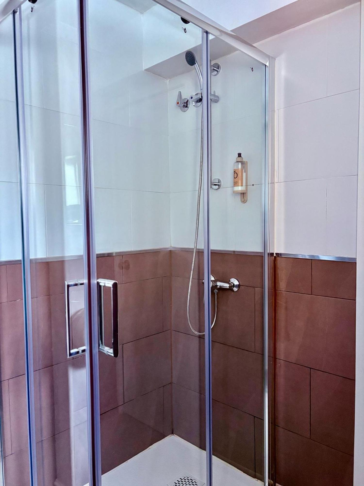 Hostal La Rosa Caces 외부 사진