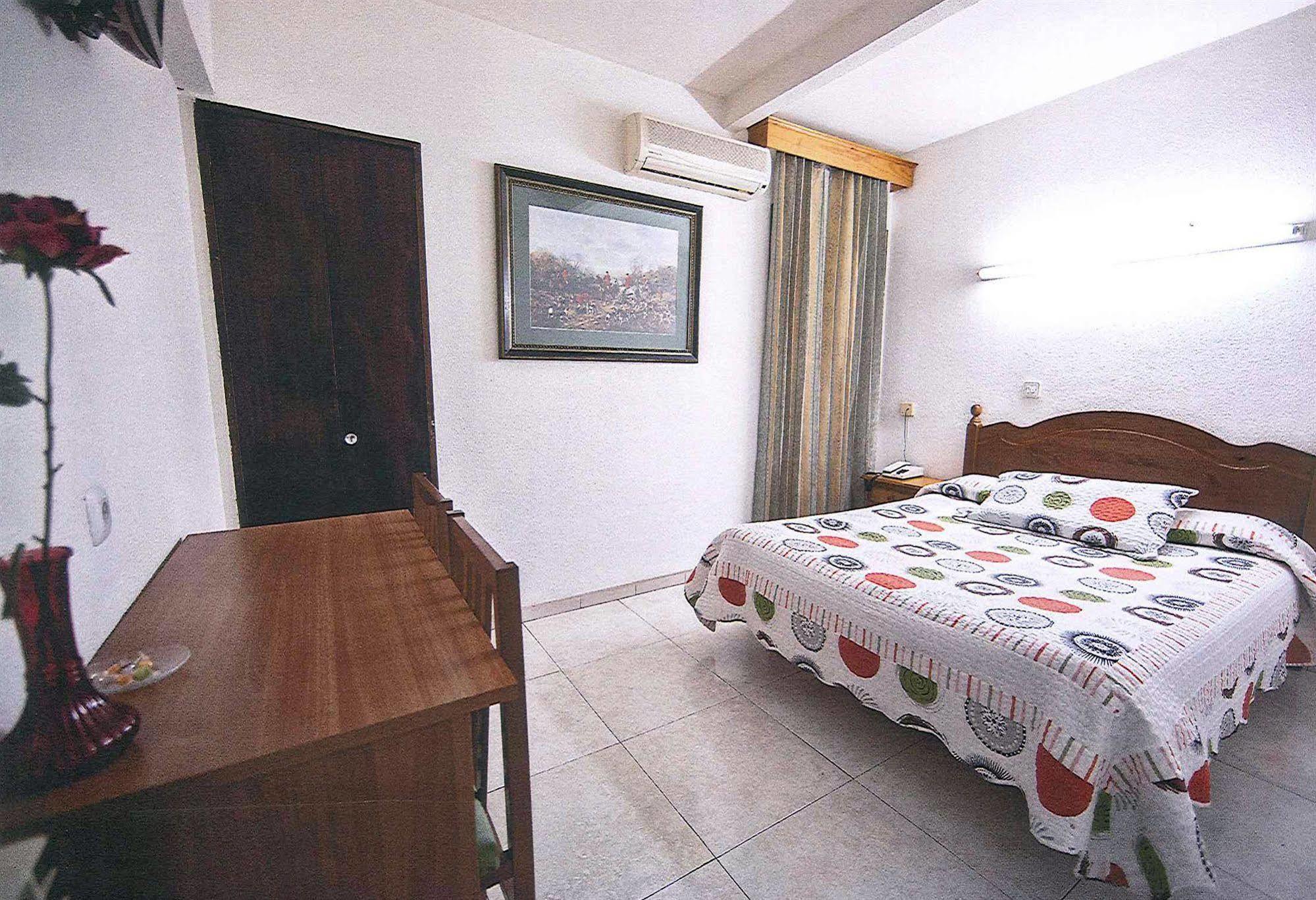 Hostal La Rosa Caces 외부 사진